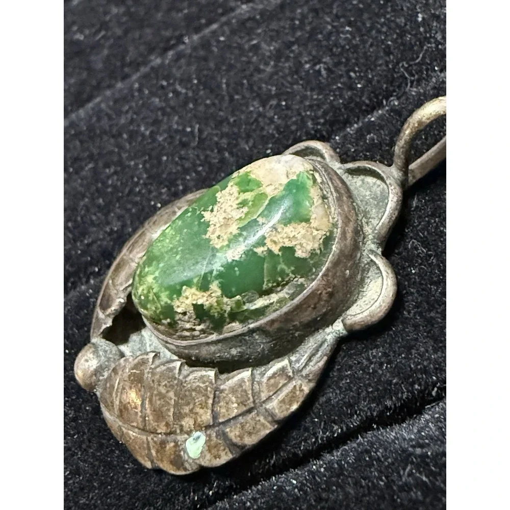 Green Turquoise Pendant Feather Leaf Old Pawn Silvertone